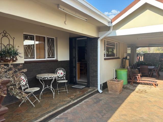 5 Bedroom Property for Sale in Wolmaransstad North West